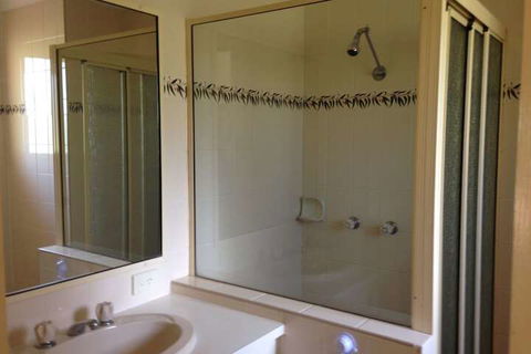 Country Rose Motel Warwick - Accommodation Fremantle 5