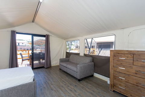 Shoal Bay Holiday Park - Accommodation Fremantle 3