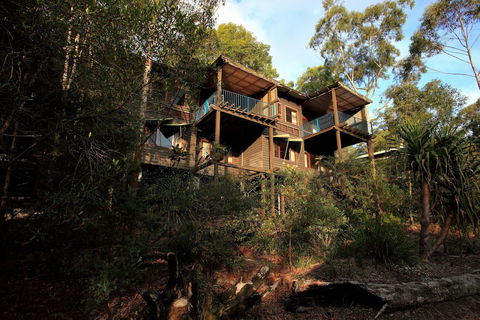 Kingfisher Bay Resort - Accommodation Fremantle 1