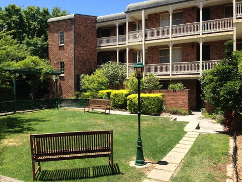 Adina Serviced Apartments Canberra Kingston - Accommodation Fremantle 2
