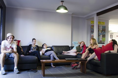 Base Airlie Beach Resort - Accommodation Fremantle 6