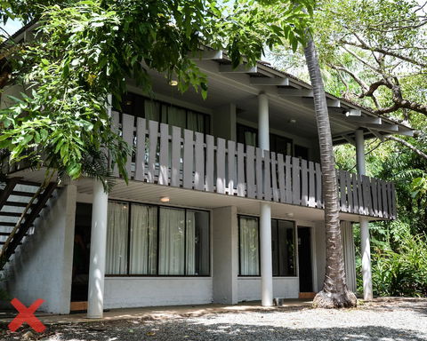 Base Airlie Beach Resort - Accommodation Fremantle 2