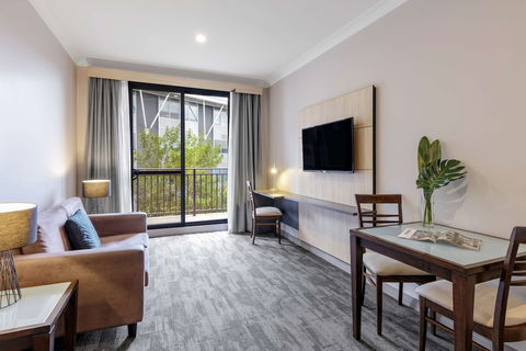 Oaks Sydney North Ryde Suites - Accommodation Fremantle 5