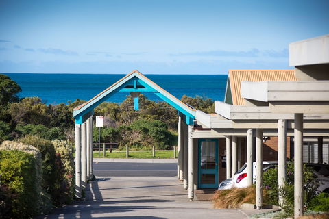 Beachfront Motel - Accommodation Fremantle 2
