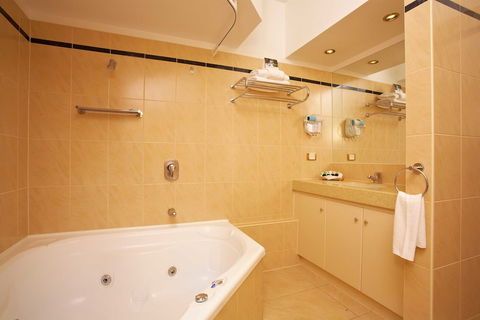 Quest Savoy - Accommodation Fremantle 4