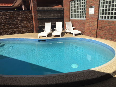 Hotel Bruce County - Accommodation Fremantle 2