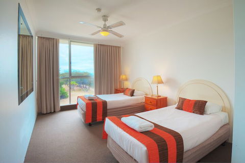 Golden Sands Apartments - Accommodation Fremantle 4