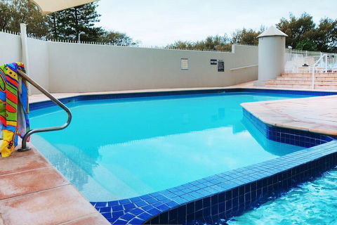 Golden Sands Apartments - Accommodation Fremantle 3