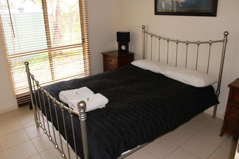 Allusion Wines Cottages - Accommodation Fremantle 4
