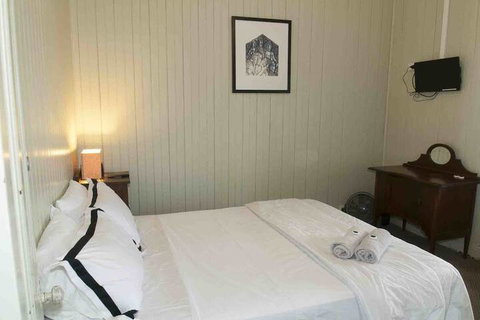 Ulmarra Hotel - Accommodation Fremantle 4