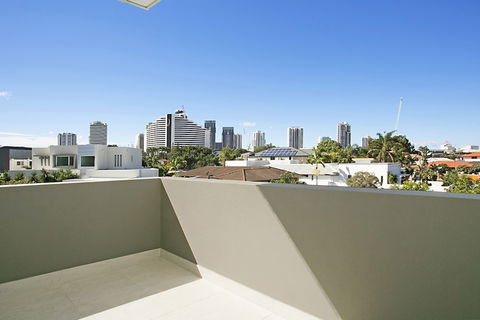 Ray Of Sunshine - Accommodation Fremantle 0