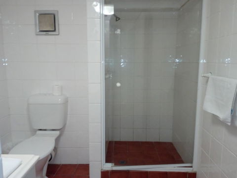 Lake Central - Accommodation Fremantle 6