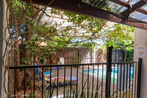 Aarn House B & B Airport Accommodation - Accommodation Fremantle 3