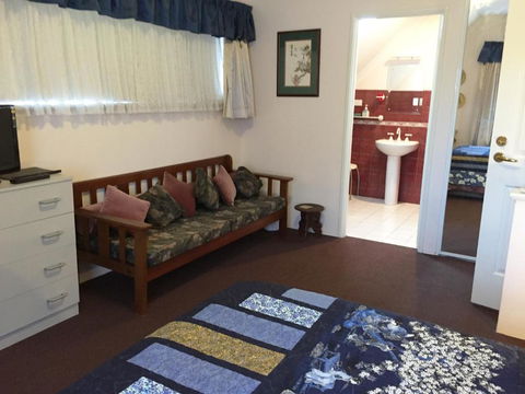Aarn House B & B Airport Accommodation - Accommodation Fremantle 1