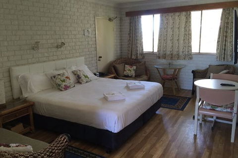 Holland Park Motel - Accommodation Fremantle 2