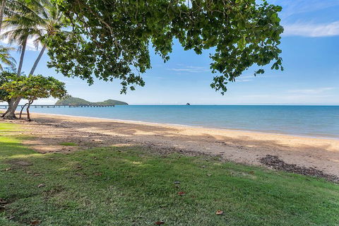 Hibiscus On Palm Cove At Marlin Waters - Accommodation Fremantle 7