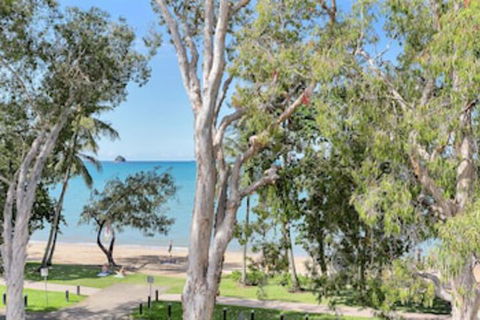 Hibiscus On Palm Cove At Marlin Waters - Accommodation Fremantle 0