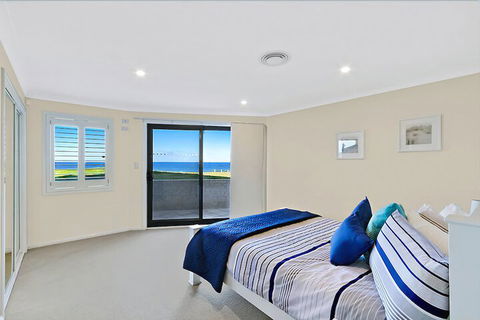 Beachfront Luxury - Accommodation Fremantle 2
