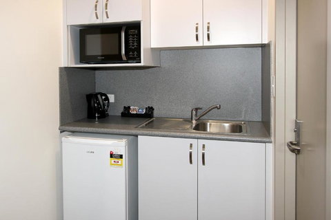 Reef Gardens Motel - Accommodation Fremantle 6
