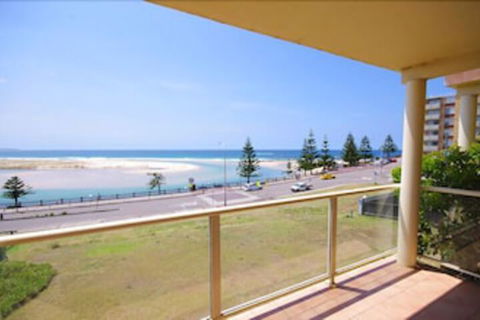 Avilla Court 2 - Accommodation Fremantle 1