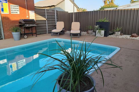 Country Mile Motor Inn - Accommodation Fremantle 3