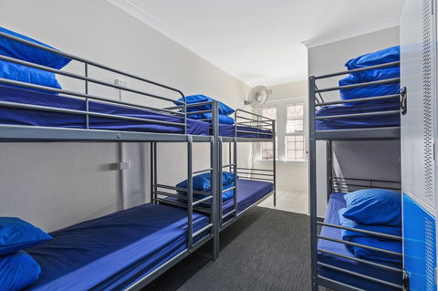 Ady's Place Backpackers - Accommodation Fremantle 2