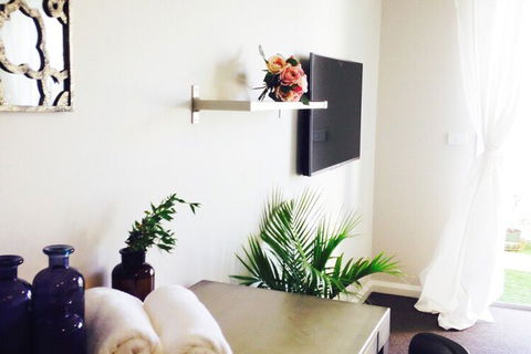 Ivy & Roses Boutique Apartments - Accommodation Fremantle 1