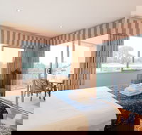 Spinnakers by Rockingham Apartments - Accommodation Fremantle