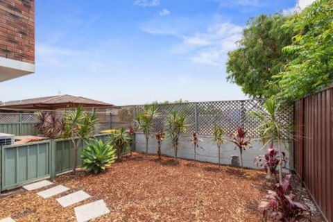 The Pines 5 - Accommodation Fremantle 4