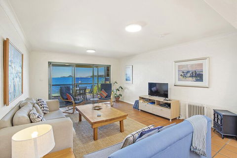 Tuscan Waterfront, 1/213 Soldiers Point Road - Accommodation Fremantle 1