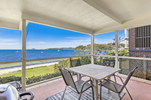 Tuscan Waterfront, 1/213 Soldiers Point Road - Accommodation Fremantle 0