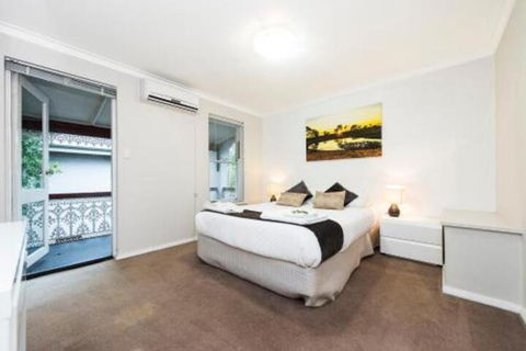Park Terrace 2 - Accommodation Fremantle 3