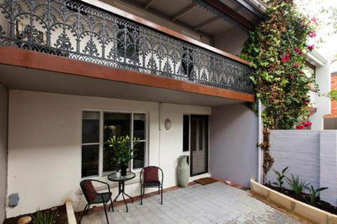 Park Terrace 2 - Accommodation Fremantle 2