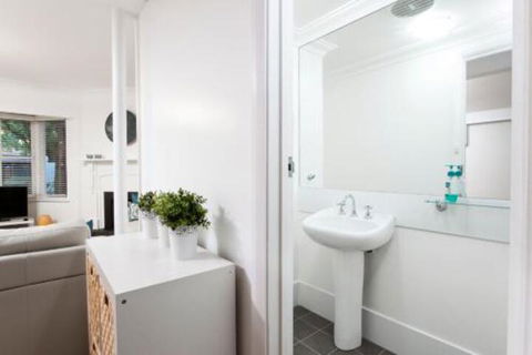 Bedford Terrace 3 - Accommodation Fremantle 3