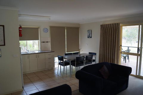 Tooleybuc River Retreat Villas - Accommodation Fremantle 2