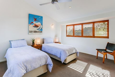 Coast Along - Accommodation Fremantle 1