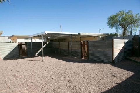 Cave Place Units - Accommodation Fremantle 3