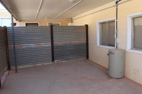 Cave Place Units - Accommodation Fremantle 5