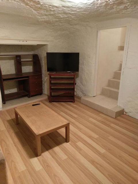 Cave Place Units - Accommodation Fremantle 2