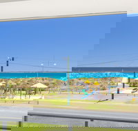 Beach Rd Villas by Rockingham Apartments - Accommodation Fremantle