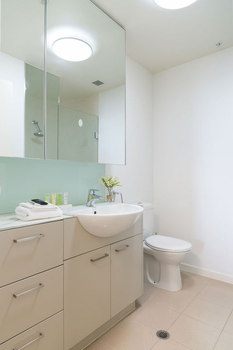 AKOM AT Docklands - Accommodation Fremantle 6