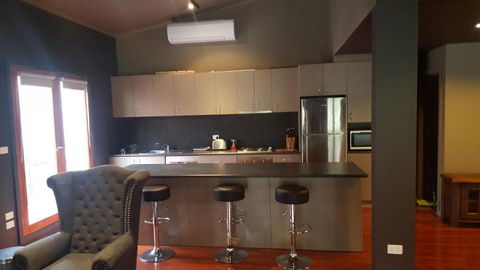 Montrose Barn House - Accommodation Fremantle 1