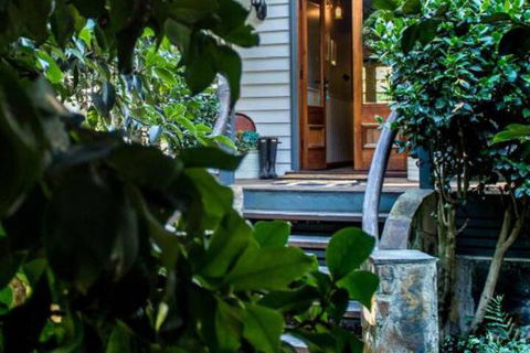 A Winter Rose - Accommodation Fremantle 2