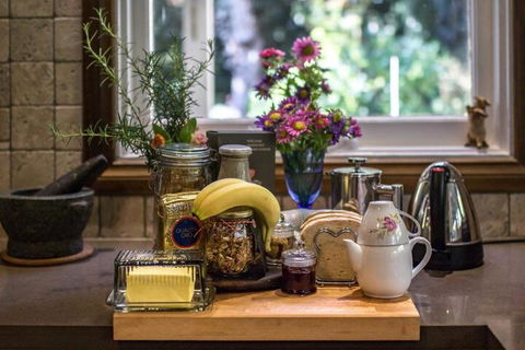 A Winter Rose - Accommodation Fremantle 5