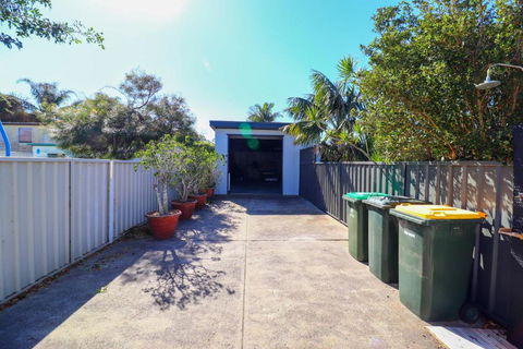 Blacksmiths Sea Breeze - Accommodation Fremantle 3