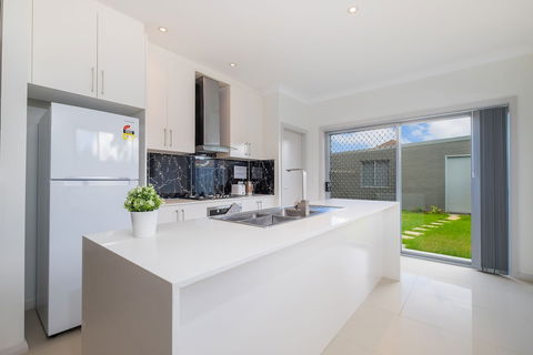 Auspan Guest House - Accommodation Fremantle 0