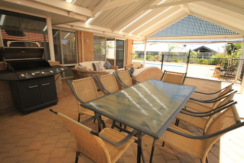 Castaway - Accommodation Fremantle 5