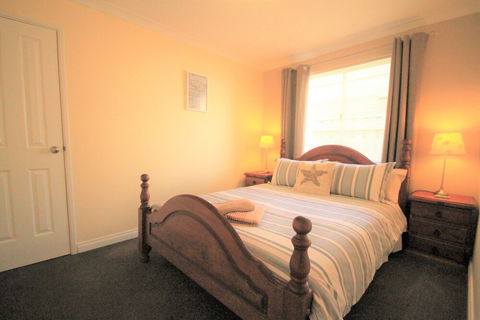 Castaway - Accommodation Fremantle 6