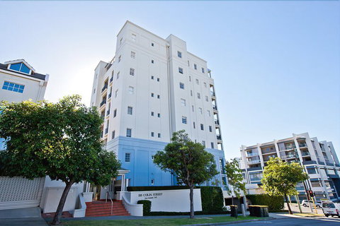 Colin St. Apartment - Accommodation Fremantle 2