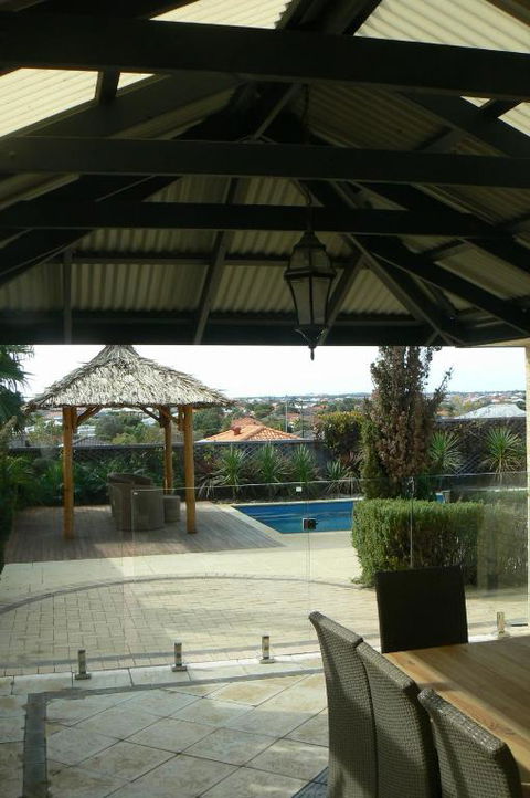La Mer Home With A Pool - Accommodation Fremantle 2